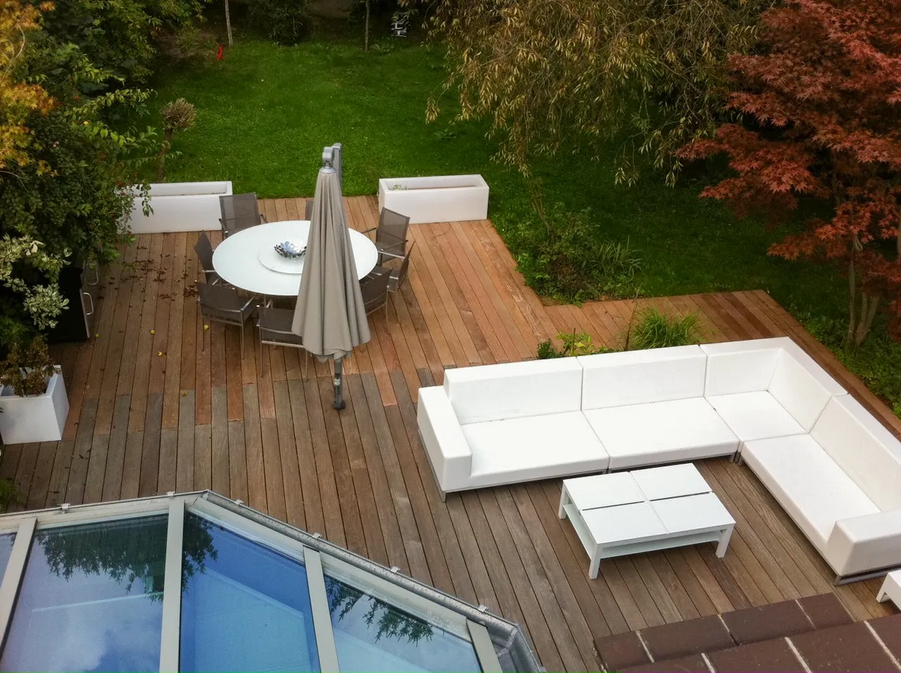 grande terrasse de jardin en Frêne thermowood